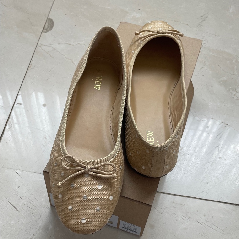 J. Crew Beige Textured Flats BRAND NEW SIZE 10